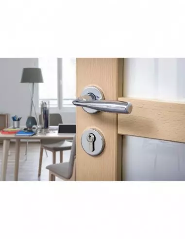 Paire de béquilles Shark pour porte, carré 7mm, chromé poli - THIRARD Paire de béquilles Shark pour porte, carré 7mm, chromé poli - THIRARD